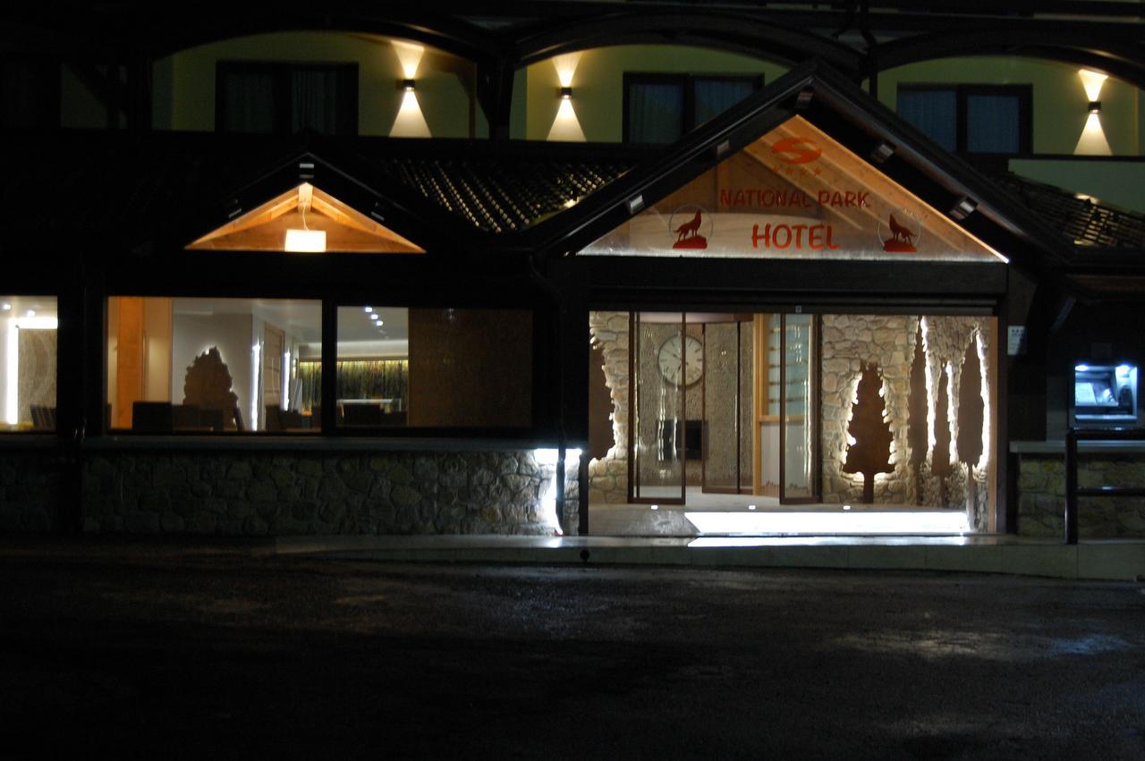 National Park Hotel & Spa 코트로네이 외부 사진