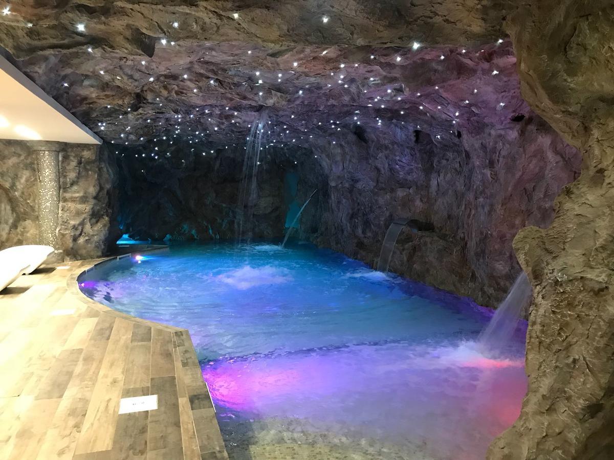 National Park Hotel & Spa 코트로네이 외부 사진