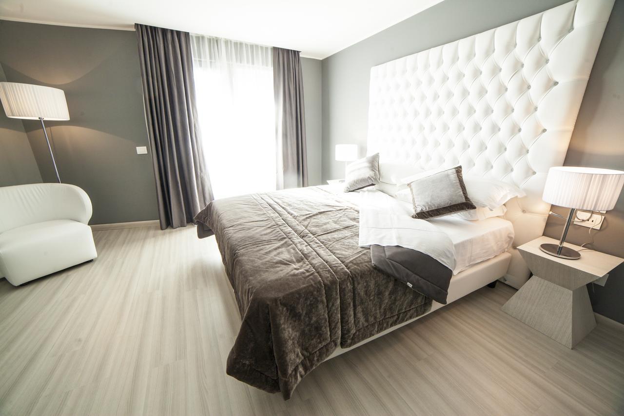 National Park Hotel & Spa 코트로네이 외부 사진