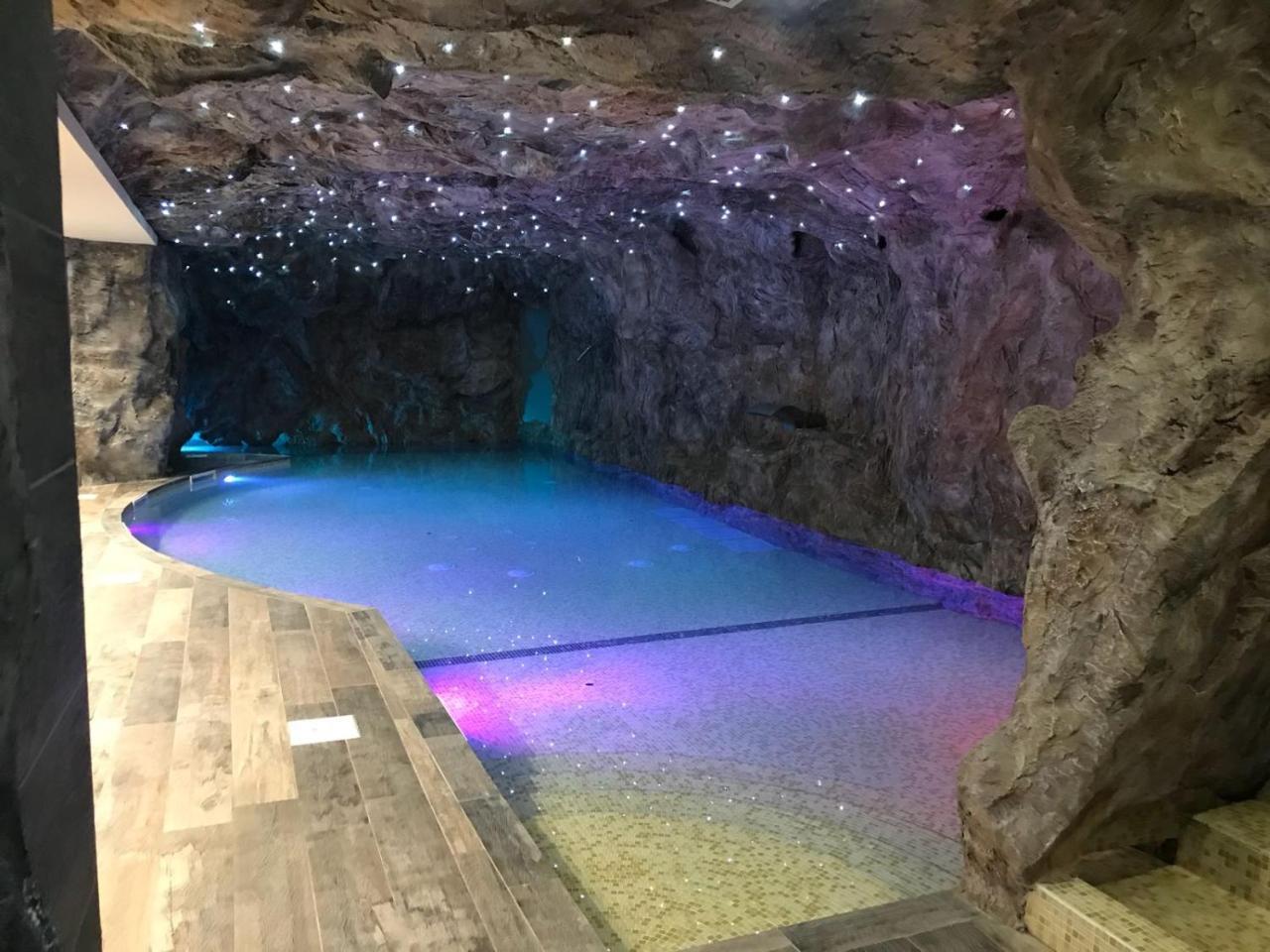 National Park Hotel & Spa 코트로네이 외부 사진